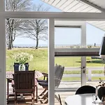 Three-bedroom In Semesterbostad
